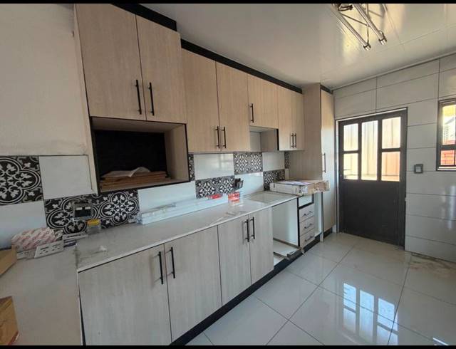 2 BEDROOM PROPERTY TO RENT IN ERASMIA